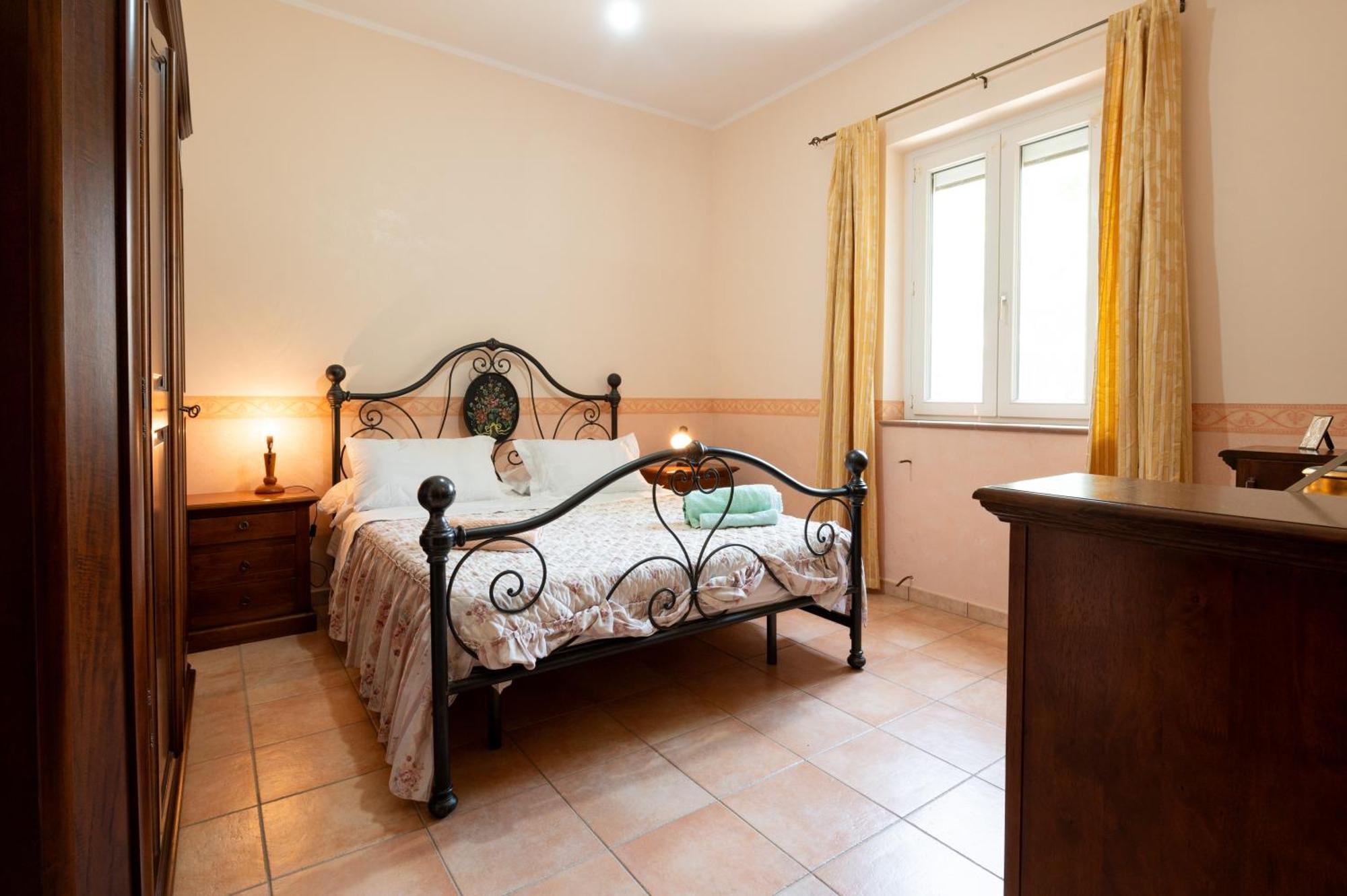 Villa Filippa Nicosia Ngoại thất bức ảnh