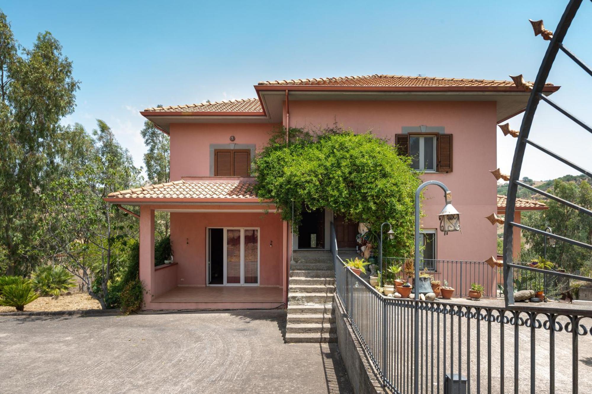 Villa Filippa Nicosia Ngoại thất bức ảnh